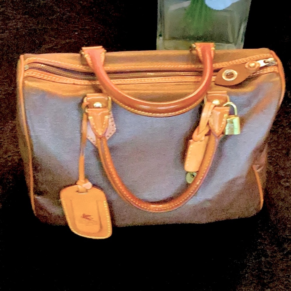 Beautiful Etro Bag + Poignet Set  + Lock & 2 Keys